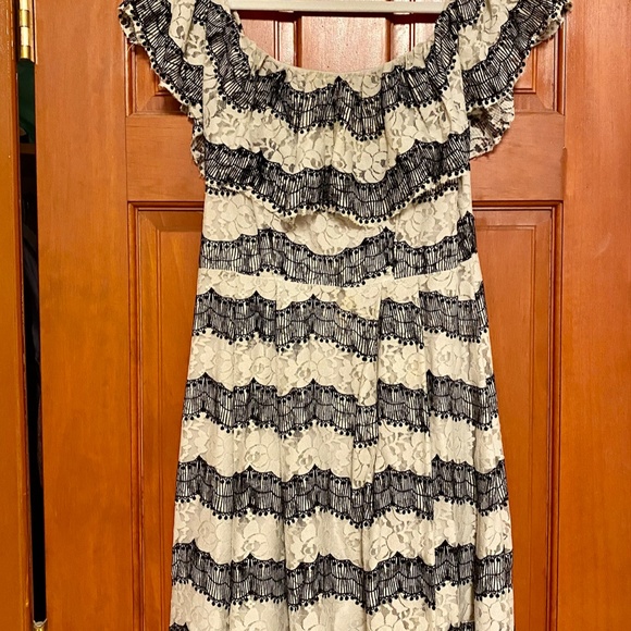 J.O.A. Lace Off the Shoulder Dress - Picture 2 of 3